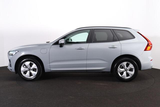 Volvo XC60 T6 Recharge AWD Core - IntelliSafe Assist & Surround - Parkeercamera achter - Verwarmde voorstoelen, stuur & achterbank - Parkeersensoren voor & achter - Draadloze tel. lader - Extra getint glas - 18' LMV
