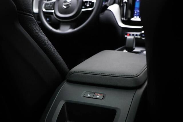 Volvo XC60 2.0 T8 Plug-in hybrid AWD Plus Bright | LUCHTVERING | ACHTERBANKVERWARMING | DAB | APPLE | 360 CAMERA | 20"