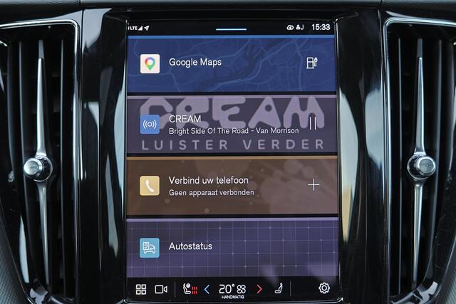 Volvo XC60 T8 Recharge AWD Plus Dark - Luchtvering - Panorama/schuifdak - IntelliSafe Assist & Surround - 360º Camera - Harman/Kardon audio - Adaptieve LED koplampen - Verwarmde voorstoelen, stuur & achterbank - Parkeersensoren voor & achter - Elektr. bedienb. voors