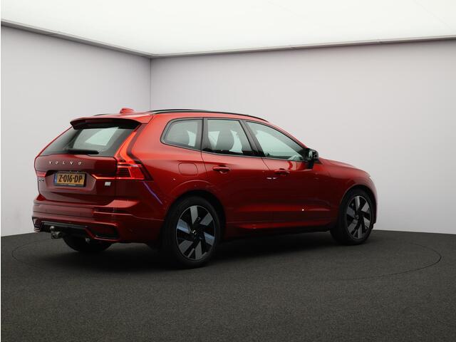 Volvo XC60 T6 350PK Plug-in hybrid AWD Ultimate Dark / Bowers & Wilkins / Luchtvering / Trekhaak / Head Up / Panoramisch Dak / Adaptieve Full Led / 360gr Camera /