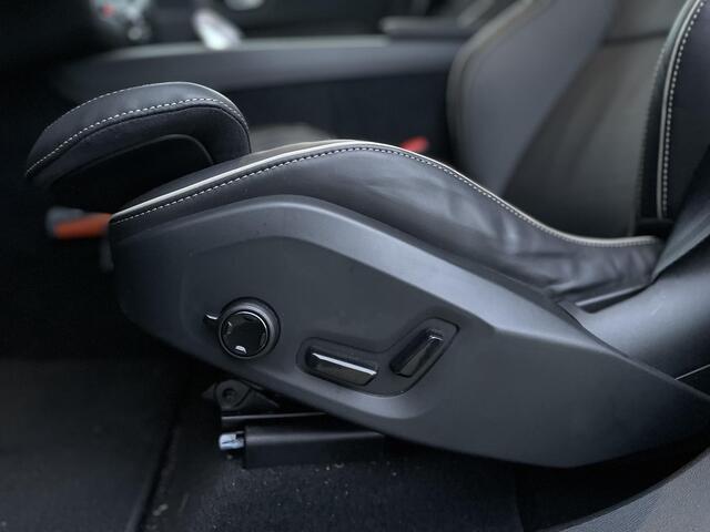 Volvo XC60 2.0 T6 Plug-in hybrid AWD Plus Dark | Long Range | Panoramadak | GOOGLE | Adaptieve Cruise Control | 20" | BLIS |