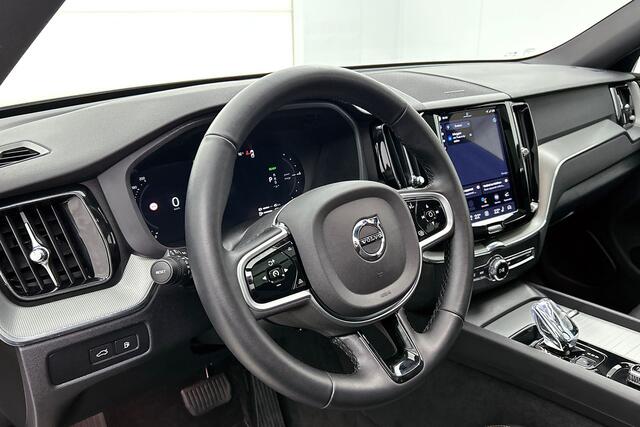 Volvo XC60 2.0 T6 Plug-in hybrid AWD Plus Dark Pano, 21"