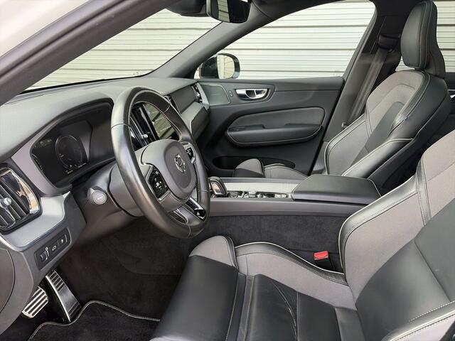 Volvo XC60 2.0 Recharge T6 AWD R-Design / 21 Velgen / Treeplanken / Sport stoelen /