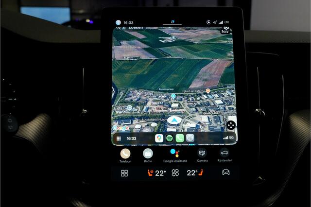 Volvo XC60 2.0 T6 AWD 293kW/399pk Aut8 MJ'26 Plug-in Ultra Black Edition LUCHTVERING + HARMAN/KARDON + PANORAMADAK + BLIS + EL.TREKHAAK + HEAD-UP + PILOT ASSIST + V&A STOEL-&STUURVERWARMING + ADAPT.CRUISE + SPORTSTOELEN + GOOGLE + 360 CAMERA + 21" LM-VELGEN!!