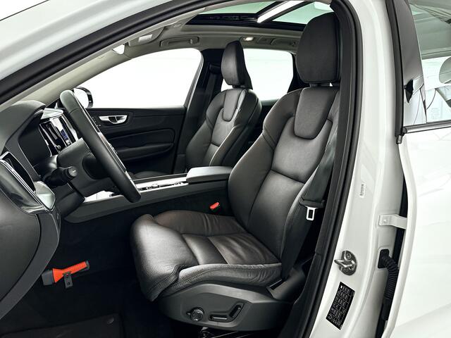 Volvo XC60 T6 Plug-in hybrid AWD Plus Dark | SOH 100% | Panoramadak | 360° camera | Stoel- en Stuurverwarming | Trekhaak