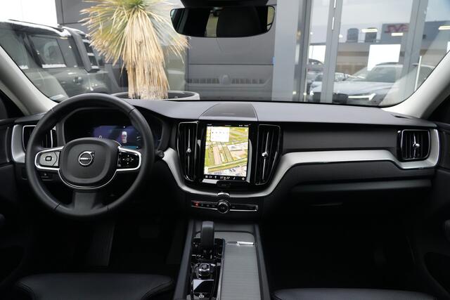 Volvo XC60 2.0 T8 Plug-in hybrid AWD Plus Dark 455pk Panoramadak/HarmanKardon/360Camera