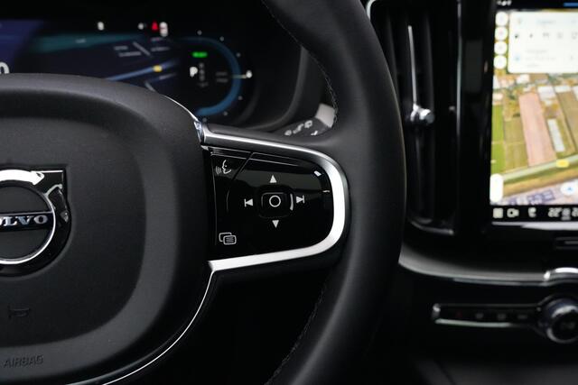 Volvo XC60 2.0 T8 Plug-in hybrid AWD Plus Dark 455pk Panoramadak/HarmanKardon/360Camera