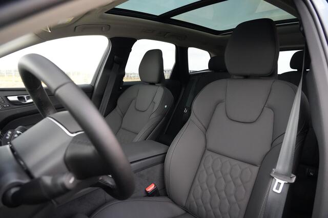 Volvo XC60 2.0 T8 FACELIFT Plug-in hybrid AWD Plus Dark 455pk Panoramadak/HarmanKardon/360Camera