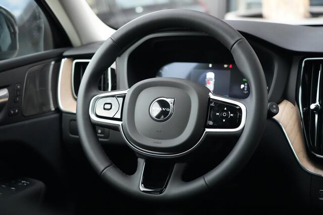 Volvo XC60 2.0 T6 Plug-in hybrid AWD FACELIFT Plus Dark 398pk Panoramadak/HarmanKardon/360Camera