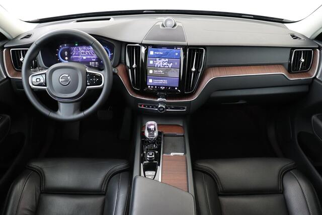 Volvo XC60 T6 PLUG-IN HYBRID AWD ULTIMATE DARK -PANO.DAK|BOWERS&WILKINS|GEVENT.LEDER+MASSAGE|360°CAM|HEAD-UP DISP.|PRIVACY.GLAS|STANDKACHEL|20"