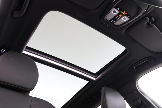 Volvo XC60 T6 PLUG-IN HYBRID AWD ULTRA BLACK EDITION -PANO.DAK|BOWERS&WILKINS|GEVENT.LEDER+MASSAGE|LUCHTVERING|360°CAM|PRIVACY.GLAS|HEAD-UP DISP.|21"