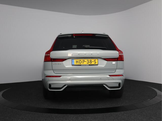 Volvo XC60 2.0 T6 Plug-in hybrid AWD Plus Dark | 355pk | Panoramadak