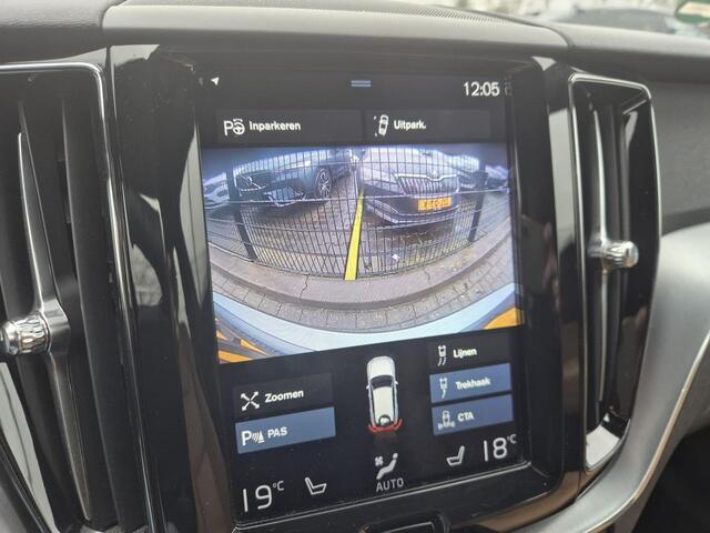 Volvo XC60 2.0 T5 Momentum | Trekhaak | Stoelverwarming | Adaptieve cruise | DAB | BLIS | Parkeer camera | Apple carplay/android auto | Volvo on Call | Leder | Pilot assist |