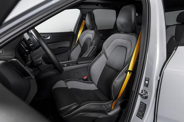 Volvo XC60 2.0 T8 Plug-in-hybrid AWD Polestar Engineered - Facelift MY26 | S/K-Panodak | Elek. Trekhaak | Harman/Kardon | 360 Camera | Dig.Cockpit | Adapt.Cruise | Stoel+-Stuurverw. | Elek. stoelen | NAV + App.Connect + NAV | ECC | LM 21" | 9215