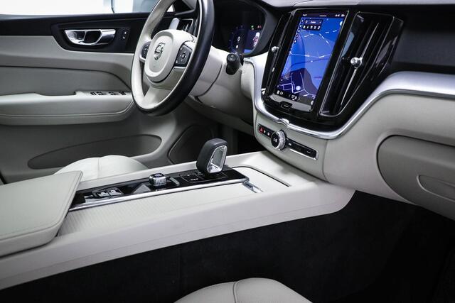Volvo XC60 2.0 T6 Plug-in hybrid AWD Inscription Exclusive SOH 92% | PANORAMADAK | DAB | DRAADLOZE LADER | APPLE | CAMERA