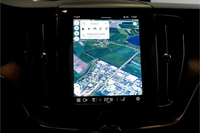 Volvo XC60 2.0 T6 AWD Recharge 293kW/399pk Aut8 Ultra Dark BOWERS&WILKINS + EL.TREKHAAK + PANORAMADAK + PILOT ASSIST + ADAPT.CRUISE + STOELMASSAGE + STOELVERWARMING&-VENTILATIE + CAMERA + BLIS + KEYLESS + HEAD-UP DISPLAY + PARKSENSOREN + 20" LM-VELGEN!!