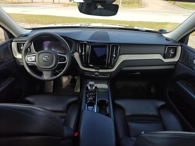 Volvo XC60 T6 Plug-in hybrid AWD Inscription | Rijklaarprijs | Trekhaak | Pano dak |