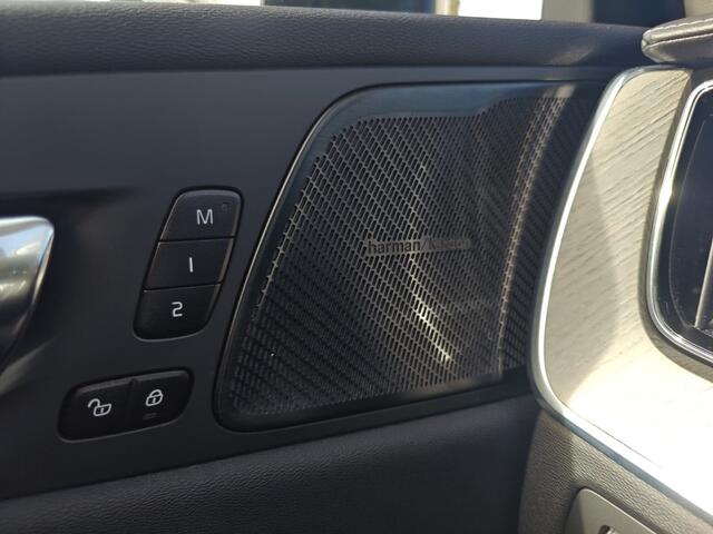 Volvo XC60 T6 Plug-in hybrid AWD Inscription | Rijklaarprijs | Trekhaak | Pano dak |