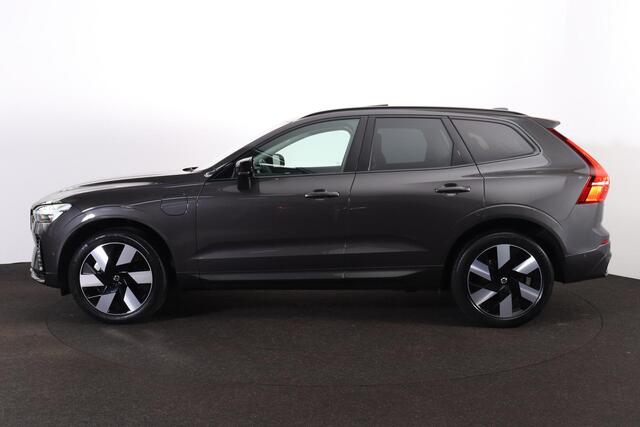 Volvo XC60 T6 Recharge AWD Ultimate Dark - Panorama/schuifdak - IntelliSafe Assist & Surround - 360º Camera - Harman/Kardon audio - Adaptieve LED koplampen - Verwarmde voorstoelen, stuur & achterbank - Parkeersensoren voor & achter - Elektr. bedienb. voorstoelen met