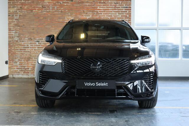 Volvo XC60 T6 Automaat Plug-in hybrid AWD Plus Black Edition | Luchtvering | Head-Up Display | Schuif/Kantel-Panoramadak | Harman Kardon Premium Audio | 21 inch Lichtmetalen Wielen | Volvo Guard Alarm |