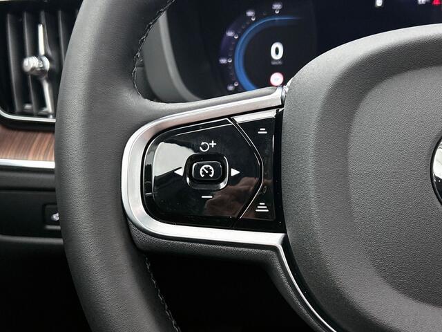 Volvo XC60 2.0 T8 AWD U. Dark