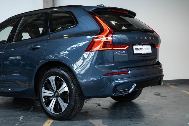 Volvo XC60 T6 Plug-in hybrid AWD Plus Dark | Adaptive cruise control | 360° parkeercamera | BLIS | Wegklapbare trekhaak | Panoramadak | Stoel en stuurwielverwarming | Lederen bekleding | Google infotainment | Parkeersensoren voor + achter