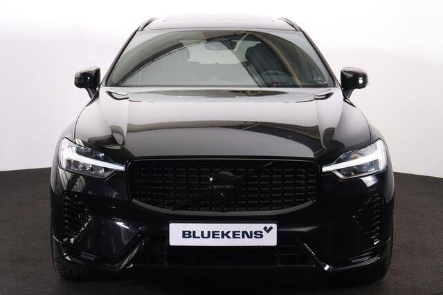 Volvo XC60 T6 Recharge AWD Ultra Black Edition - Luchtvering - Panorama/schuifdak - IntelliSafe Assist & Surround - 360º Camera - Bowers & Wilkins audio - Adaptieve LED koplampen - Verwarmde voorstoelen, stuur & achterbank - Parkeersensoren voor & achter - Elektr. b