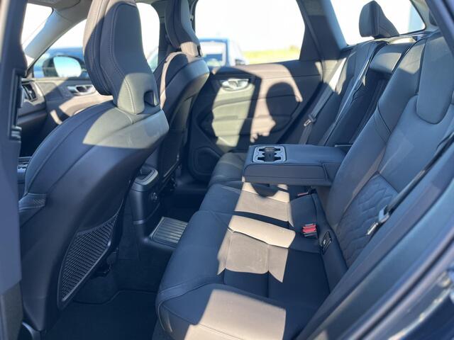 Volvo XC60 T6 Plug-in hybrid AWD Ultra Dark | Panorama Dak | 360 Graden Camera | Head Up Display |