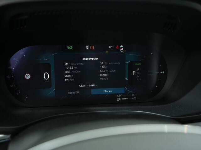 Volvo XC60 2.0 T6 RECHARGE 350PK AWD PLUS BLACK EDITION AUT8 | Trekhaak | 360 camera | Voorruitverwarming | Pilot Assist