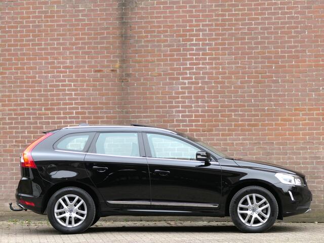 Volvo XC60 T5 AUT FWD Polar+ Panoramadak / Standkachel / Trekhaak