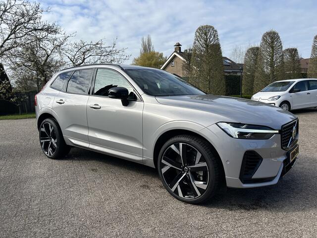 Volvo XC60 2.0 T6 Plug-in hybrid AWD Plus Dark Adapt.cruise pano,360 camera Harman cardon,22 inch wielen