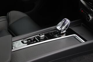 volvo-xc60-2.0-t8-456pk-awd-plus-bl