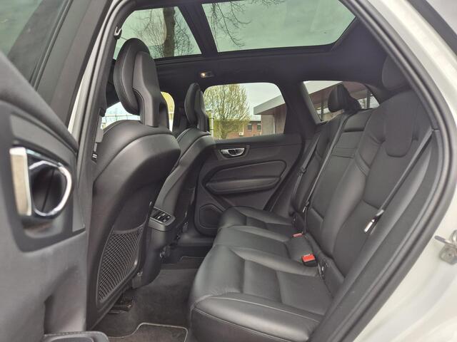 Volvo XC60 2.0 T5 R-Design Panodak/360Cam/Leder etc.