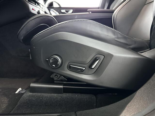 Volvo XC60 T6 Plug-in hybrid AWD Plus Black Edition Heico Styling | Panoramadak | 360° camera | Head-up Display | Harman Kardon | Stoel- en Stuurverwarming | Trekhaak