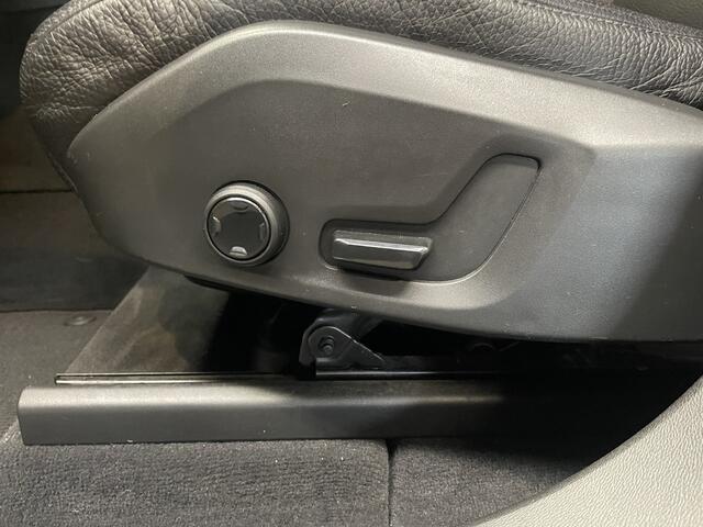 Volvo XC60 2.0 T5 250pk AUT8 AWD Momentum Trekhaak 2400kg/ Adapt. Cruise/ Leer/ Stoel en Stuur verw./ Navi