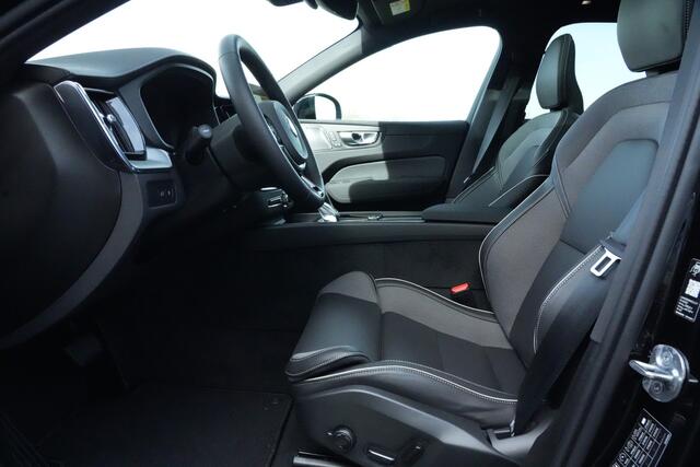 Volvo XC60 2.0 T6 Plug-in hybrid AWD Ultra Black Edition 350pk Panoramadak/360camera/Harmankardon