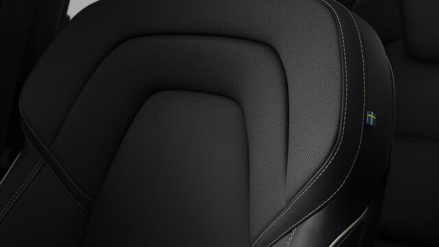 Volvo XC60 2.0 T6 Plug-in hybrid AWD Plus Black Edition | Harman Kardon Audio | Head-up Display | 360 Graden Camera | Panoramadak | Lichtmetalen Velgen 21 inch | Elektrisch Verstelbare Voorstoelen | Keyless Entry | BLIS