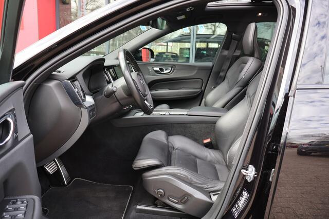 Volvo XC60 2.0 D4 FWD R-Design | Origineel NL | HUD | ACC | Panoramadak | Leder | Camera | Trekhaak |