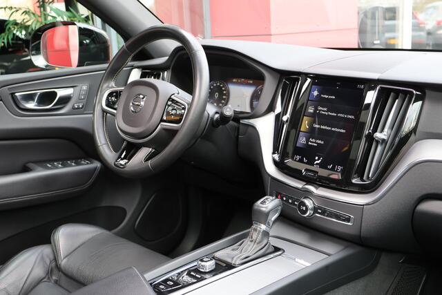 Volvo XC60 2.0 D4 FWD R-Design | Origineel NL | HUD | ACC | Panoramadak | Leder | Camera | Trekhaak |