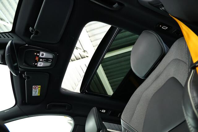 Volvo XC60 2.0 T8 Plug-in-hybrid AWD Polestar Engineered Panorama / Opendak / B&W / HUD / Pilot assist / Trekhaak