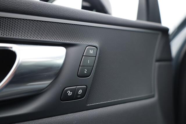 Volvo XC60 T6 Plug-in hybrid Plus Dark | Pano | Memory seats | 360cam | Elek. Trekhaak | 20'' | Pilot Assist | Stoel- Stuurverw.