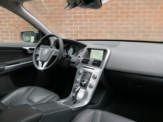 Volvo XC60 2.0 T5 FWD Polar+ / Panoramadak / Harman/Kardon / Camera / Xenon