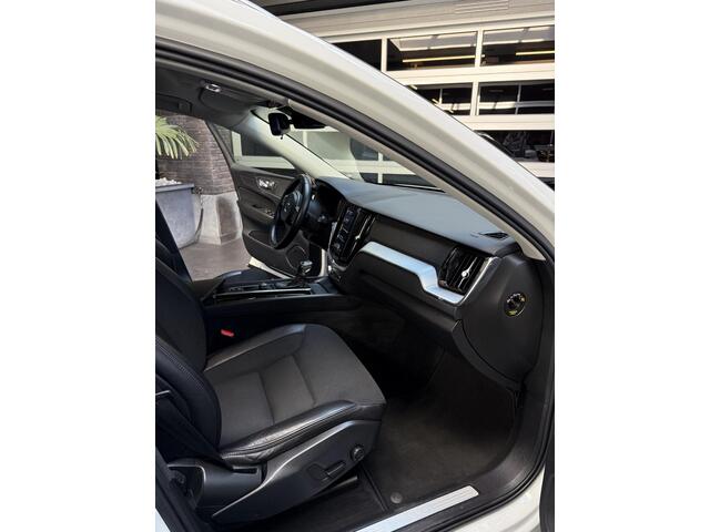 Volvo XC60 2.0 T5 Momentum