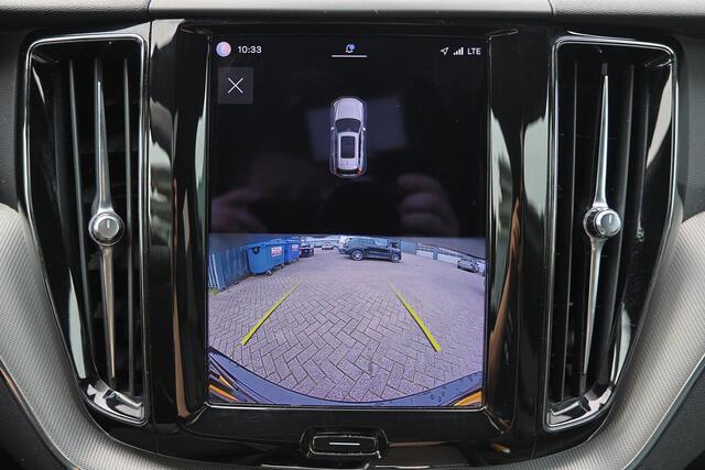 Volvo XC60 B5 250pk R-Design - Intellisafe Assist - Bowers & Wilkins audio - Geventileerd Nappa leder - Elektr. bedienb. voorstoelen met geheugen - Verwarmbare voorstoelen & stuurwiel - Achteruitrijcamera - Parkeersensoren voor & achter - Adaptieve LED koplampen - E