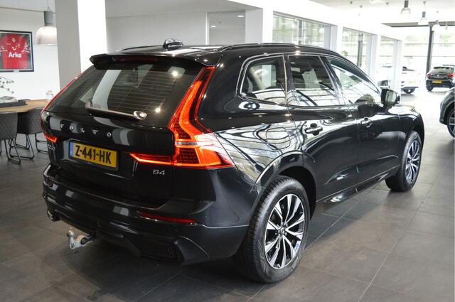 Volvo XC60 B4 Plus Dark leer clima camera led trekhaak 19 inch !!