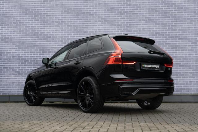 Volvo XC60 2.0 T6 Plug-in hybrid AWD Plus Black Edition | Adaptieve Cruise Control | Panoramadak | Harman Kardon Audio | Stoel-/Stuur-/Voorruitverwarming | Dodehoek Detectie | 360° Parkeercamera | Trekhaak |