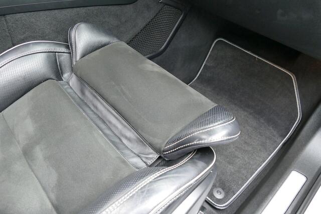 Volvo XC60 2.0 255pk T5 AWD R-Design. Panodak, Camera, Leer/Alcantara, 19"LMV, Haak 2400kg