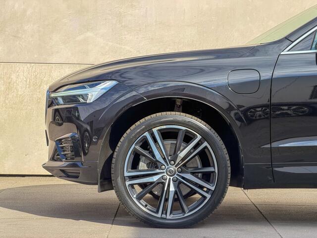 Volvo XC60 2.0 T8 Twin Engine AWD R-Design B&W-Massage-ACC-Luchtvering-21"Keyless-Trekhaak