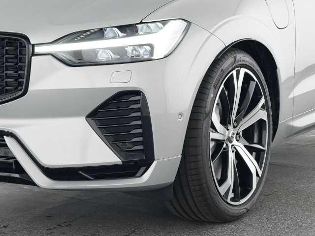 Volvo XC60 2.0 T8 Plug-in hybrid AWD Plus Dark (335kW/455PK) FULL (LUCHTVERING / PANO / TREKH) ** 1e EIG - Ex VOLVO) ** INFORMEER OOK NAAR ONZE AANTREKKELIJKE FINANCIAL-LEASE TARIEVEN **