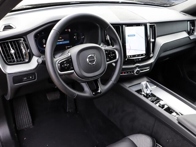 Volvo XC60 2.0 T8 Plug-in hybrid AWD Plus Dark (335kW/455PK) FULL (LUCHTVERING / PANO / TREKH) ** 1e EIG - Ex VOLVO) ** INFORMEER OOK NAAR ONZE AANTREKKELIJKE FINANCIAL-LEASE TARIEVEN **